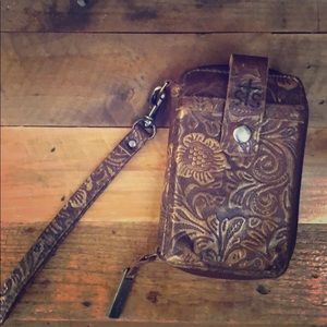 STS Ranchwear Cell Phone Wallet Wristlet